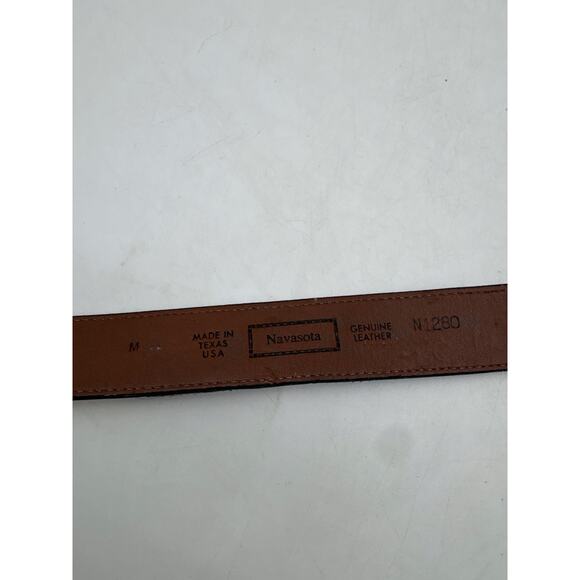 Navasota 1995 cow hair belt with‎ silver buckle sz M/28”